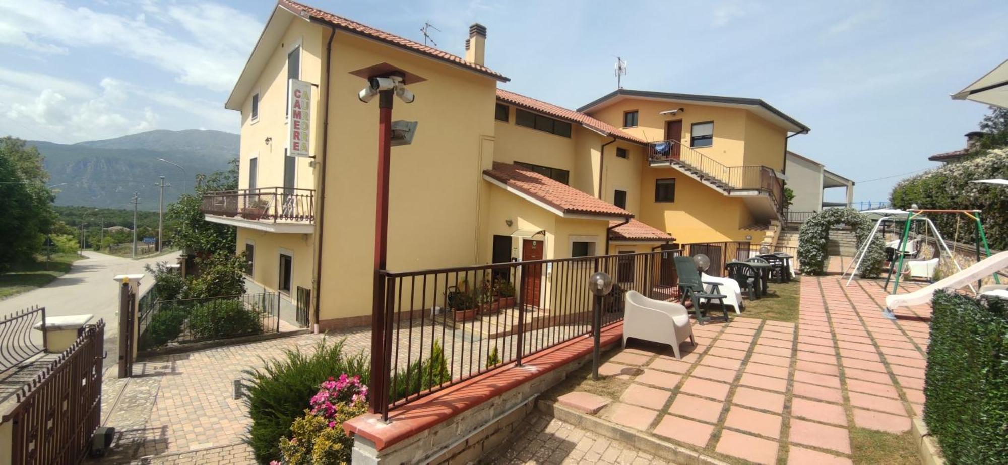 Complesso Turistico Aurora - Camere B&B Poggio Picenze ภายนอก รูปภาพ