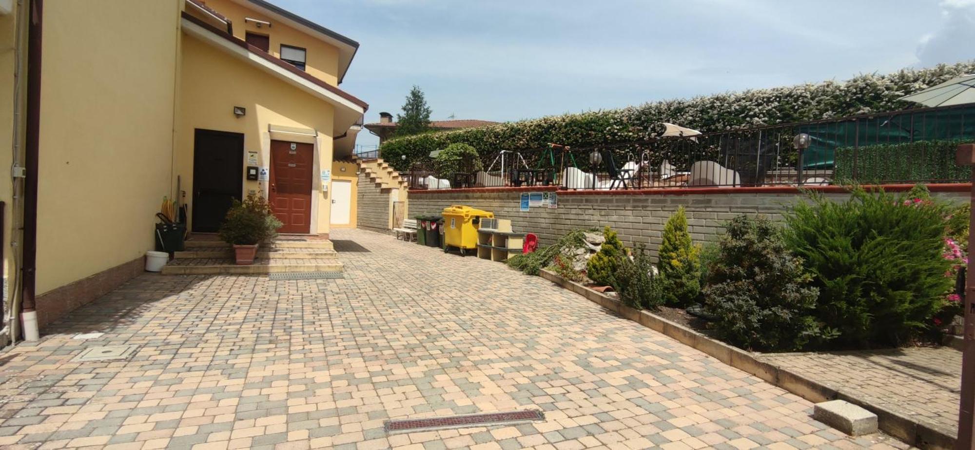Complesso Turistico Aurora - Camere B&B Poggio Picenze ภายนอก รูปภาพ